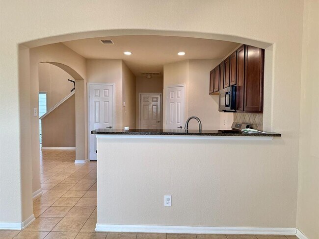 Building Photo - 3942 Calgary Cir
