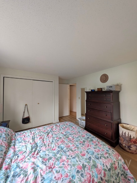 Building Photo - 25 Webster Ave