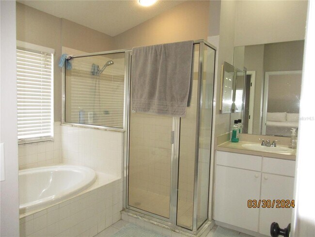 Building Photo - 3002 Bent Creek Dr