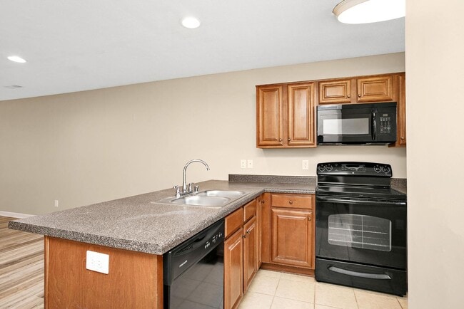 Building Photo - 6694 S Wilson Rd