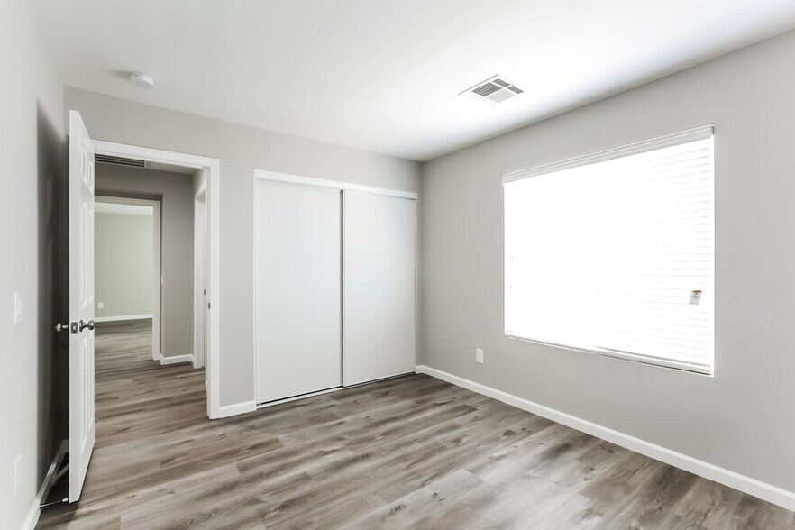 Building Photo - 5213 N Concho Heights St