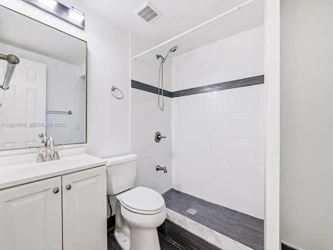 Building Photo - 8714 NW 153rd Terrace