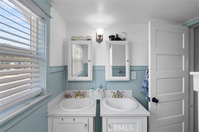 Building Photo - 329 N Campus Ave