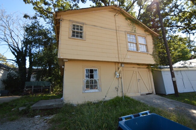 Building Photo - 602 Jewell St