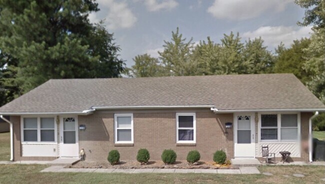 Primary Photo - 1204 Lincoln Dr