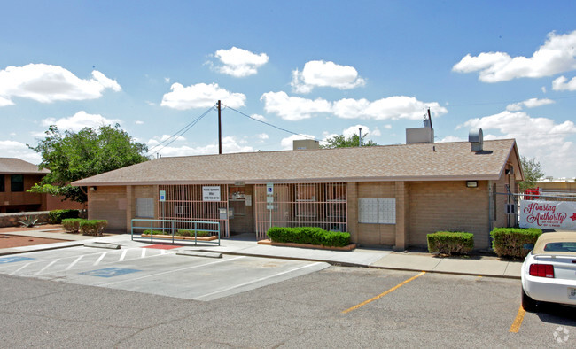 Building Photo - Westfall Apartments