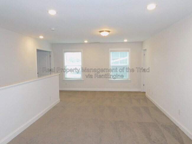 Building Photo - 6417 Bluestone Park Dr