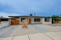 Building Photo - Fully Furnished or Unfurnished 3 BR / NO HOA