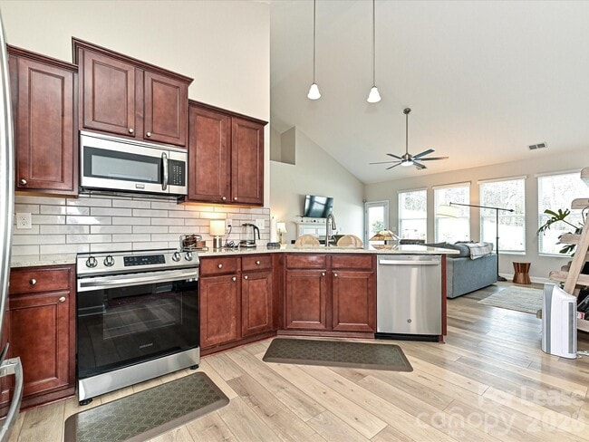 Building Photo - 17405 Caldwell Track Dr