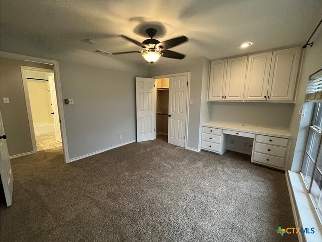 Building Photo - 2013 Highland Dr