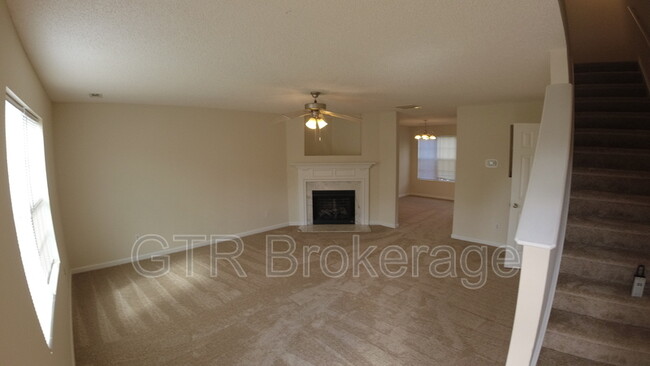 Building Photo - 8100 Oakley Cir