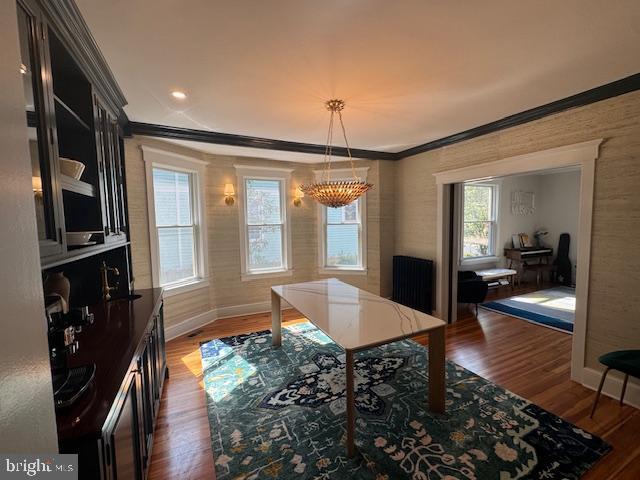 Building Photo - 214 W Redman Ave