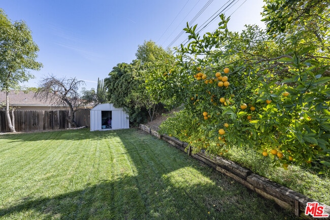 Building Photo - 19358 Alcona St