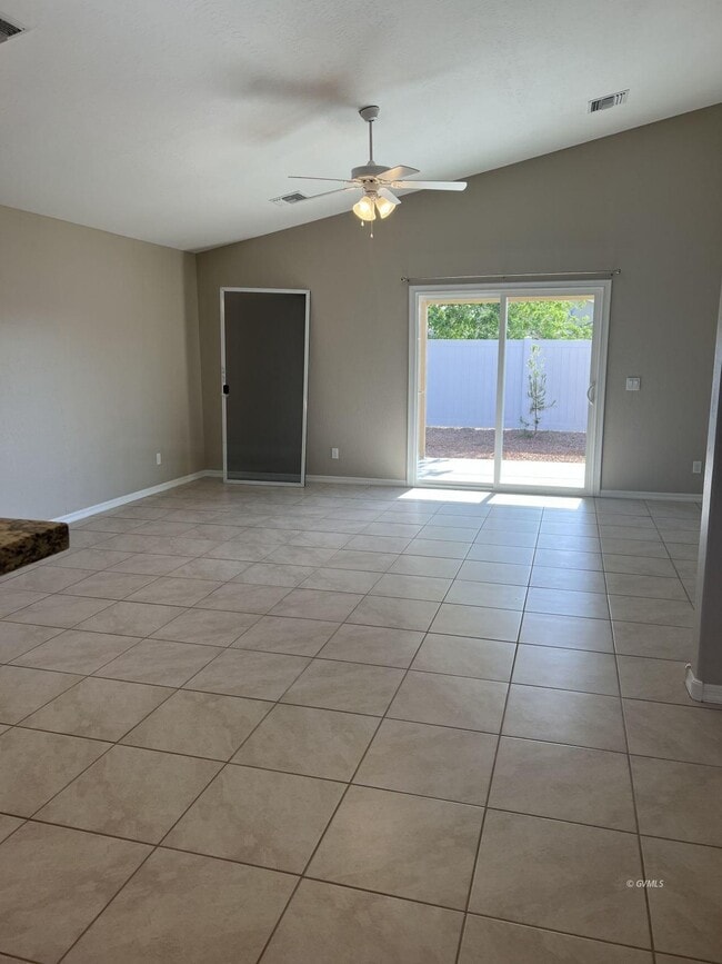 Building Photo - 1368 Roper Ln