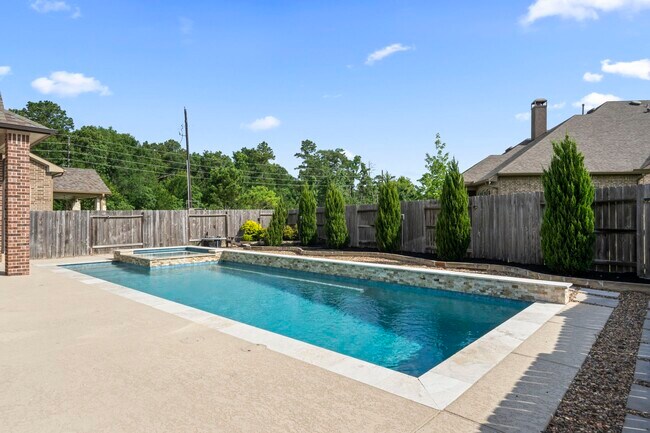 Building Photo - 3938 Avalon Ridge Dr