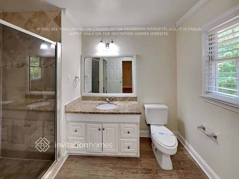 Building Photo - 3820 Cline Dr SE