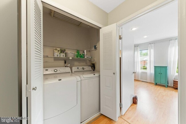 Building Photo - 41 Quince Ct