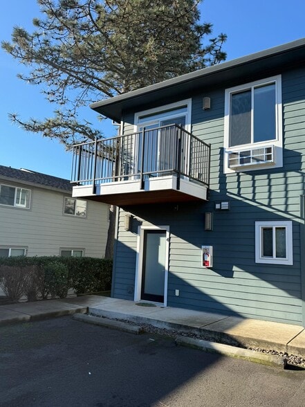 Building Photo - 7300 SW Garden Home Rd