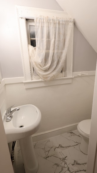 Building Photo - 40 Norfolk St