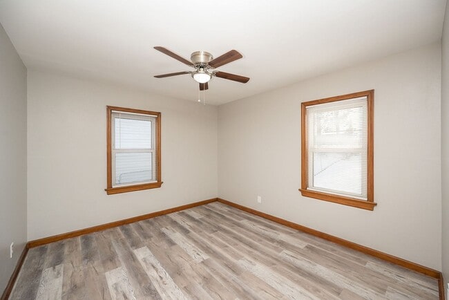 Building Photo - 10446 St Charles Rock Rd