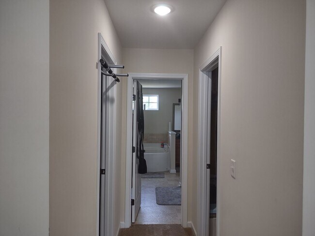 Building Photo - Great Four Bedroom Home in Elgin, SC!