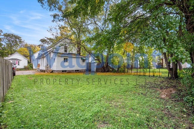 Building Photo - 19 Vandenberg Pl SE