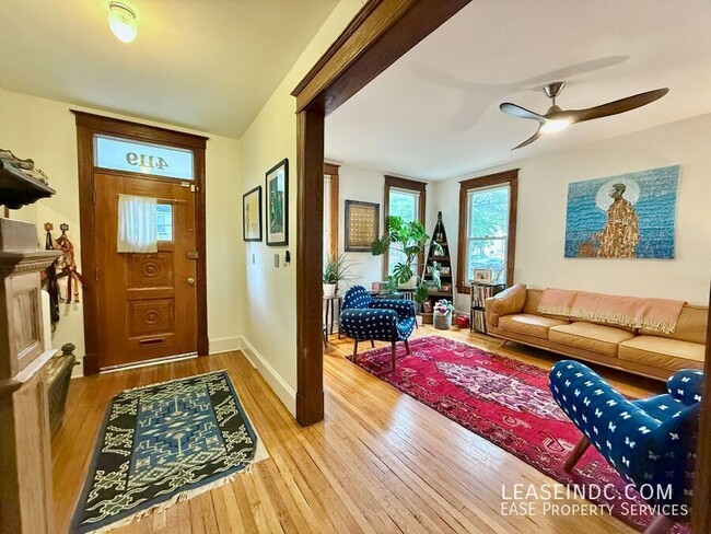 Building Photo - 4119 3rd St NW