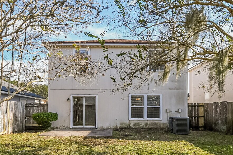 Building Photo - 1848 Pineta Cove Drive