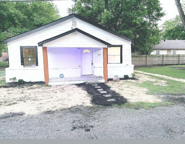 Primary Photo - 408 Bowen Ave