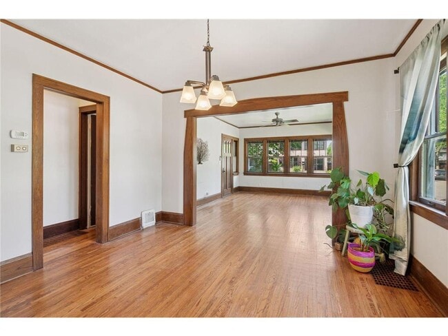 Building Photo - 4501 1st Ave S