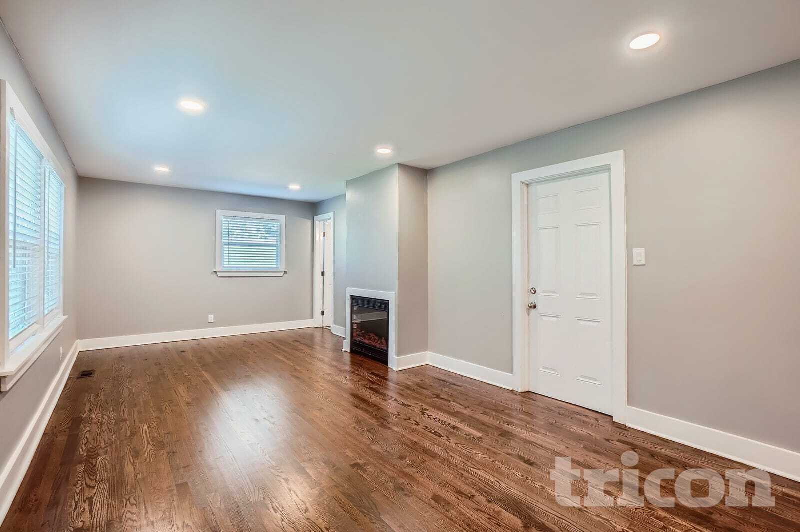 Building Photo - 2241 Wallingford Dr