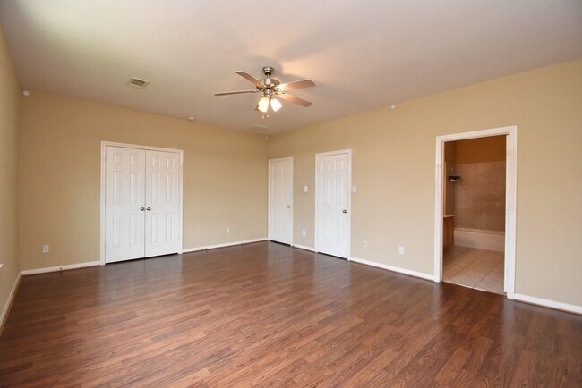 Building Photo - 13102 N Bellaire Estates Dr