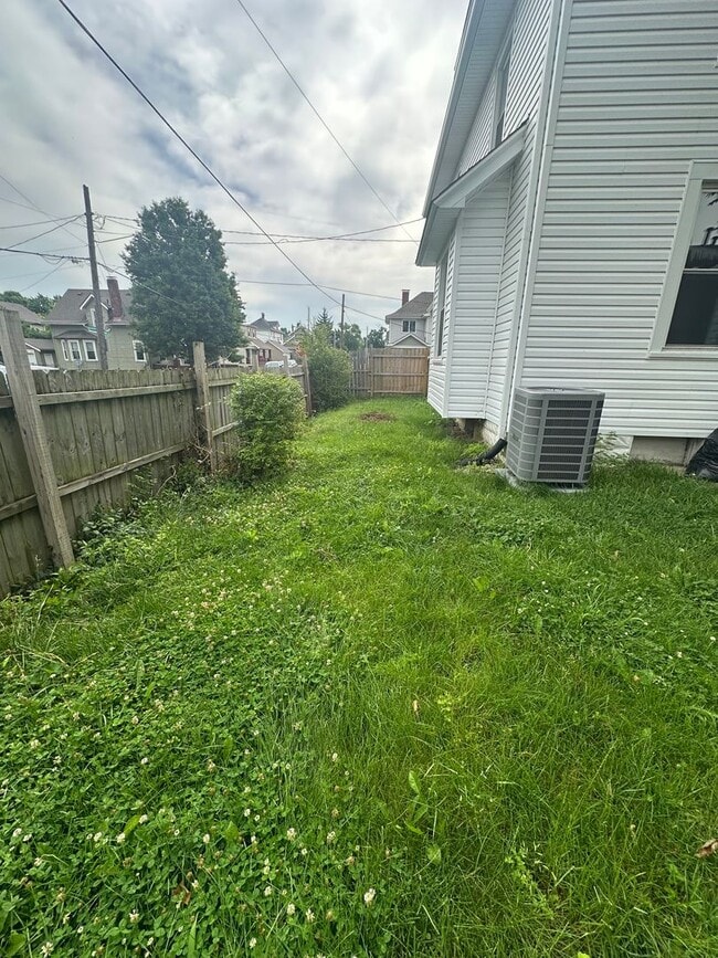 Building Photo - Beautiful Newly Renovated Home 4 BEDROOM 2 BATH