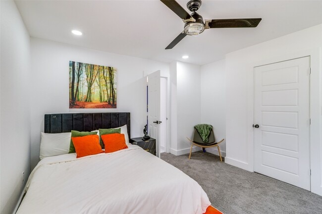 Building Photo - 13302 FM359