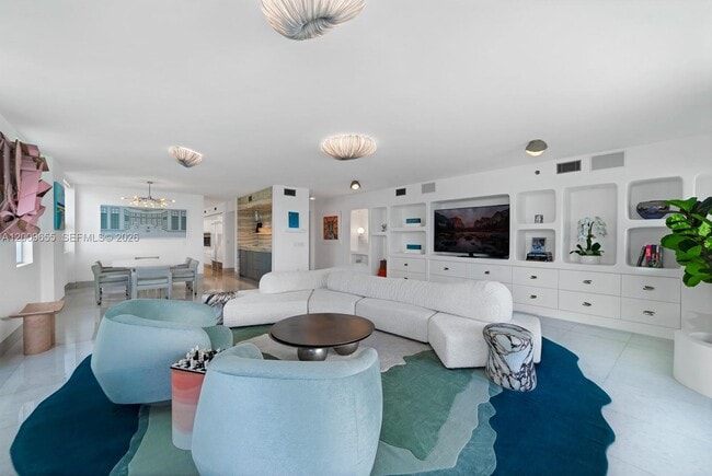 Building Photo - 5801 Collins Ave