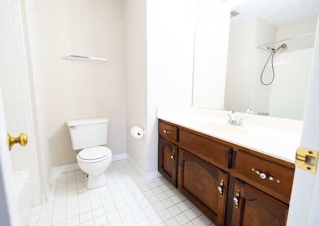 Building Photo - 2BR/2.5BA Townhome – Sweetwater Plantation (West Side)