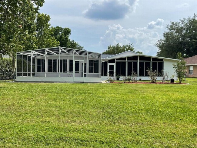 Building Photo - 1858 N Prairie Dunes Ct