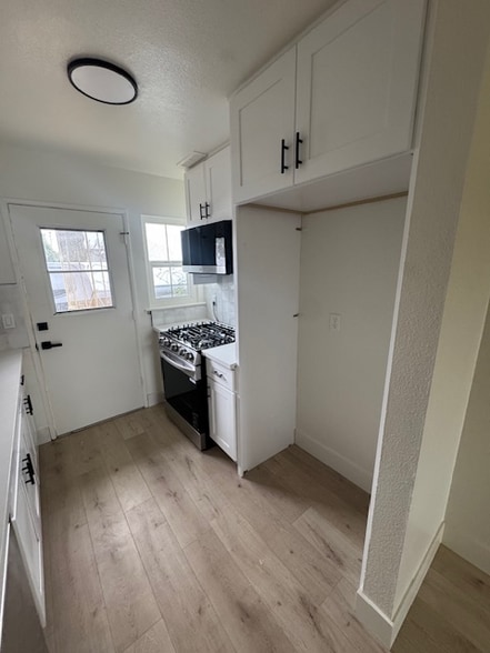 Building Photo - 9671 Maureen Dr