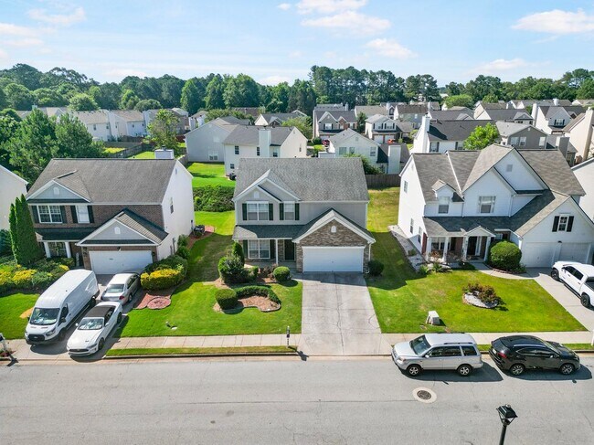 Building Photo - 740 Clairidge Ln SW