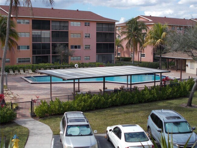 Building Photo - 701 SW 141st Ave