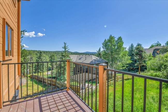 Building Photo - 30666 Sun Creek Dr