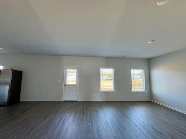 Building Photo - 119 Monroe Ct