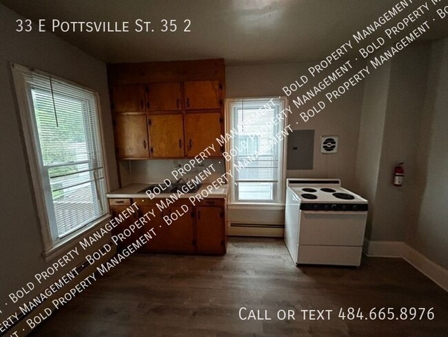 Building Photo - 33 E Pottsville St