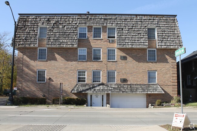Building Photo - Somerset Apartments