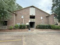 Building Photo - 4975-4977 7 Pine Cir