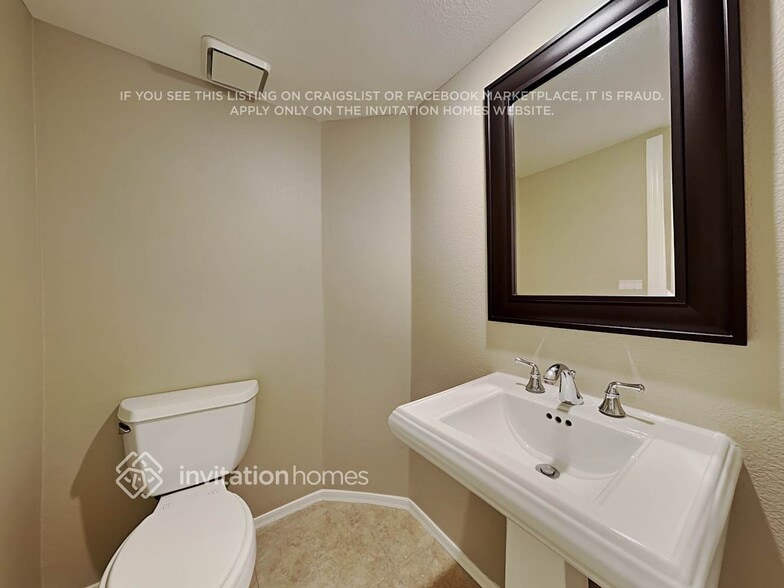 Building Photo - 2143 Falcon Pointe Ln
