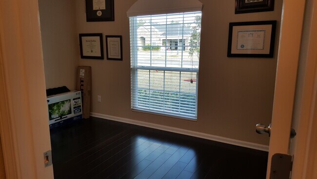 Building Photo - 3971 White Pelican Way