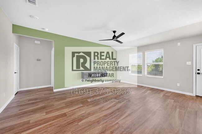 Building Photo - 2501 Real Quiet Dr