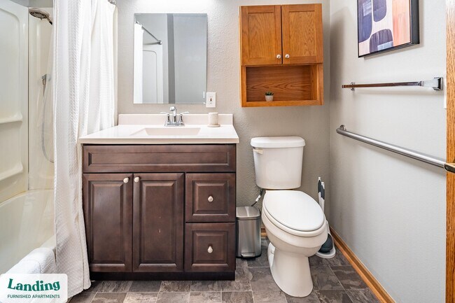 Building Photo - 200 Seneca St