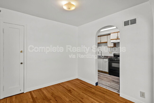 Building Photo - 6605 Barken Ave